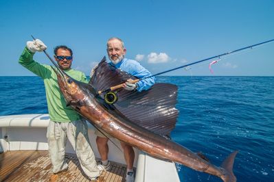 Stuart Lee - One of Ten on Fly - Izpata Guatemala
